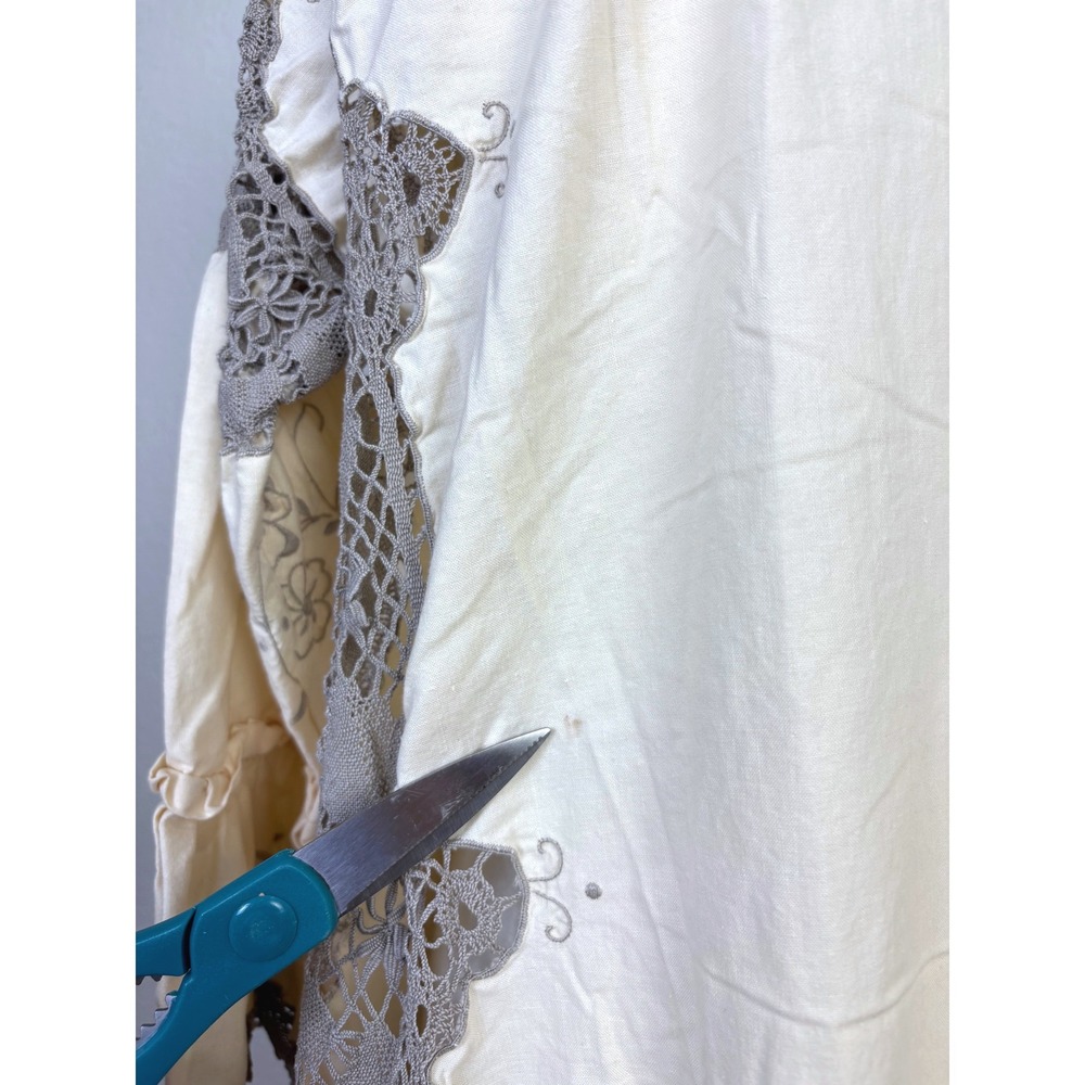 Cottage Crochet & Floral Embroidered Flared Sleeve Long Cardigan Medium/Large - Picture 6 of 6